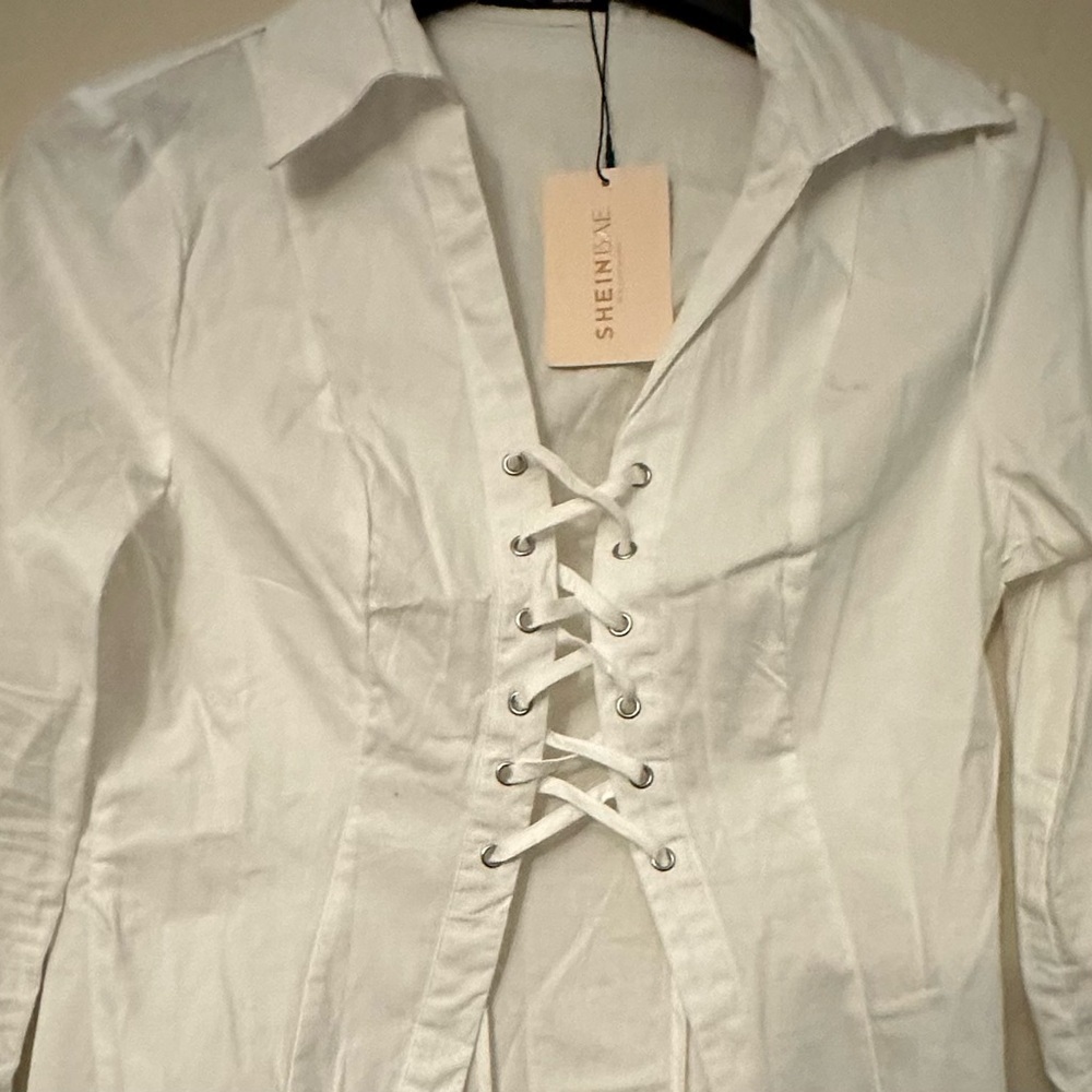 🌸 Shein White Corset Lace Up Blouse L Chic Spring Aesthetic Top NWT - Picture 3 of 5